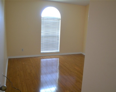 1416 Gulf Road - Photo Thumbnail 6