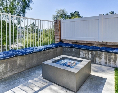 565 S Hibiscus Way - Photo Thumbnail 46