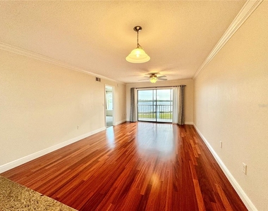 4620 Bay Boulevard - Photo Thumbnail 10