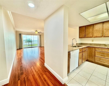 4620 Bay Boulevard - Photo Thumbnail 5