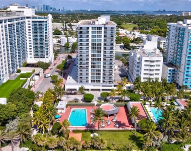 2401 Collins Ave - Photo Thumbnail 27