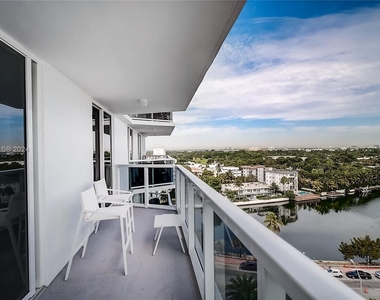 2401 Collins Ave - Photo Thumbnail 12