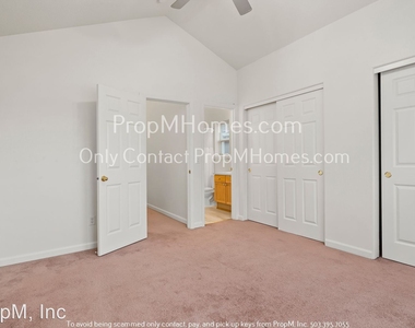 8422 Se Clinton Street - Photo Thumbnail 11