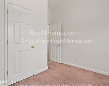 8422 Se Clinton Street - Photo Thumbnail 12