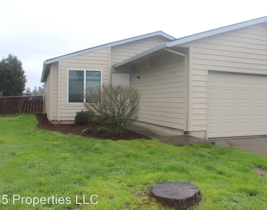 1038 S. Kodiak Court - Photo Thumbnail 5