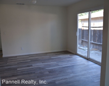 6523 Hillsdale Blvd - Photo Thumbnail 2