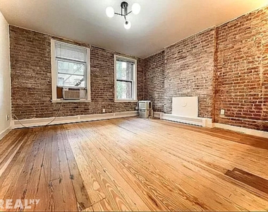 33 Crosby Street - Photo Thumbnail 4