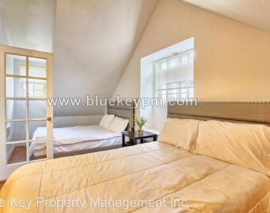 2515 Harney Street Unit A - Photo Thumbnail 5