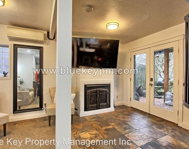 2515 Harney Street Unit A - Photo Thumbnail 1