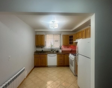 20-26 Menahan St. - Photo Thumbnail 2