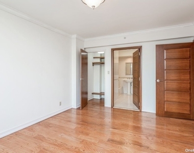 3511 Cambridge Avenue - Photo Thumbnail 14