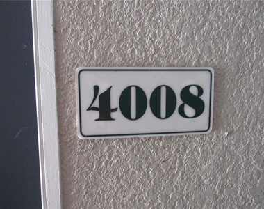 4008 Hemingway Circle - Photo Thumbnail 1