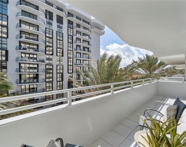 8911 Collins Ave - Photo Thumbnail 26