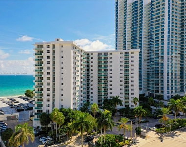 3001 S Ocean Dr - Photo Thumbnail 25