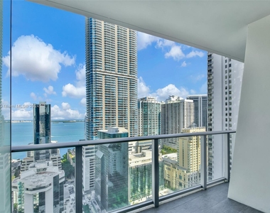 1010 Brickell Ave - Photo Thumbnail 19