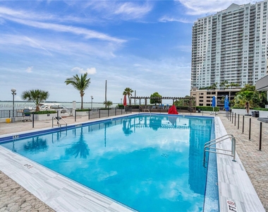 999 Brickell Bay Dr - Photo Thumbnail 25