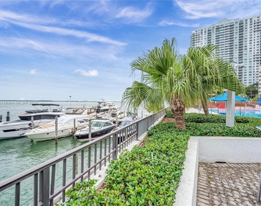 999 Brickell Bay Dr - Photo Thumbnail 27