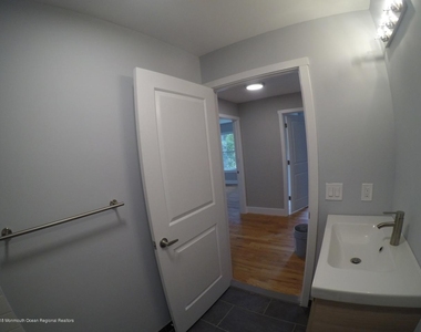 517 Asbury Avenue - Photo Thumbnail 13