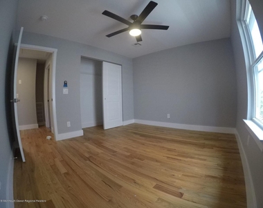 517 Asbury Avenue - Photo Thumbnail 11