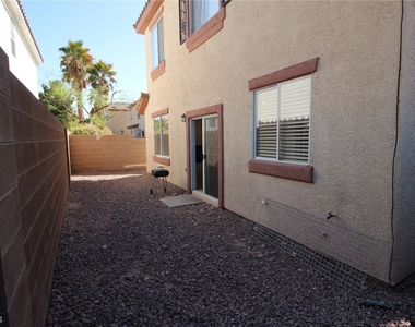 10900 Avenzano Street - Photo Thumbnail 14