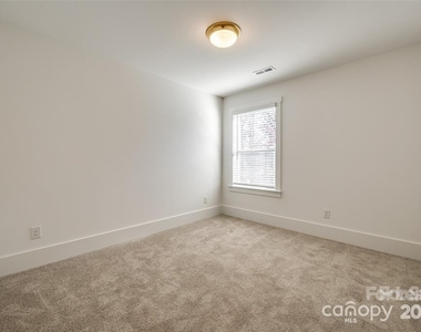 1229 Eastway Drive - Photo Thumbnail 23