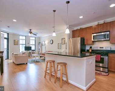 444 W Broad St #223 - Photo Thumbnail 1