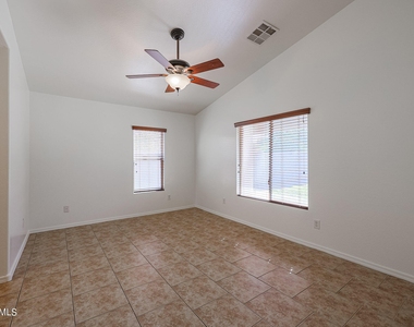 16547 W Tonto Street - Photo Thumbnail 10