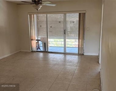 1541 S Ocean Blvd - Photo Thumbnail 8