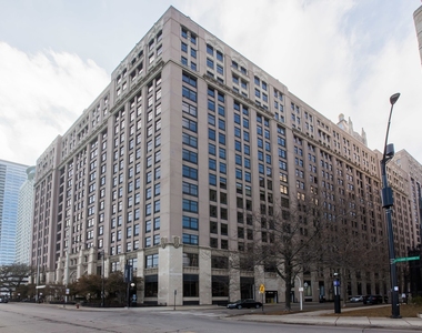 680 N Lake Shore Drive - Photo Thumbnail 1