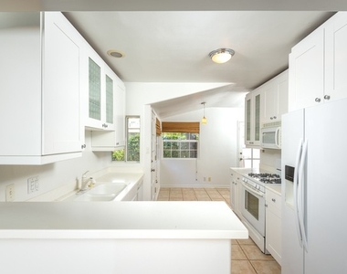 11425 Burnham St - Photo Thumbnail 5