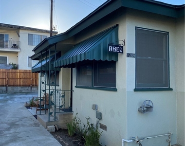 1209 N Monterey Street - Photo Thumbnail 0