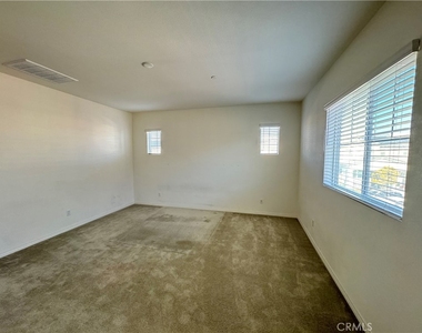 7555 Shorthorn Street - Photo Thumbnail 6