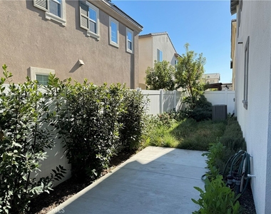 7555 Shorthorn Street - Photo Thumbnail 13