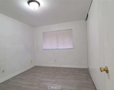 24500 Via Del Sol Street - Photo Thumbnail 15