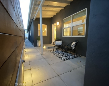 656 Rosecrans Avenue - Photo Thumbnail 6