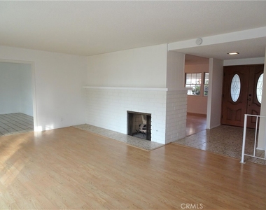 5261 Wendover Road - Photo Thumbnail 16