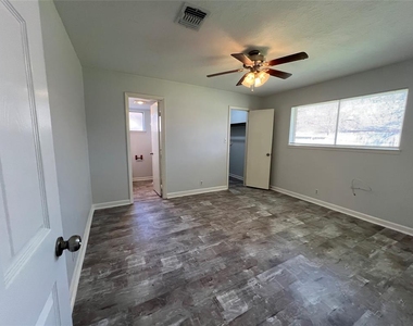 29210 Sedgefield Street - Photo Thumbnail 17