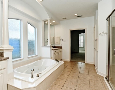 12035 Ensenada Canyon Lane - Photo Thumbnail 15