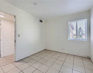 3604 Thomas Avenue - Photo Thumbnail 10