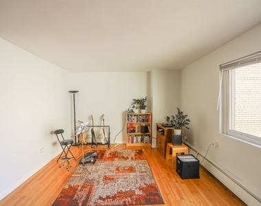 6710 N Hermitage Ave - Photo Thumbnail 5