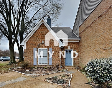 8219 Town N Country Dr - Photo Thumbnail 0