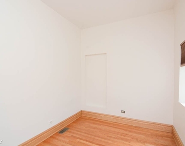 2053 W. Fullerton, Unit 4 - Photo Thumbnail 17