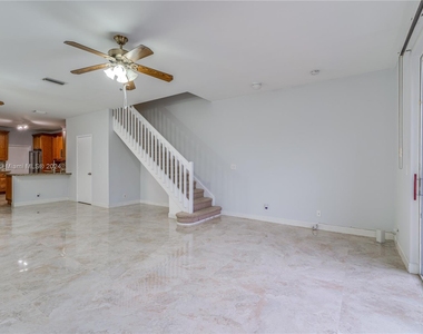 2245 Salerno Cir - Photo Thumbnail 13