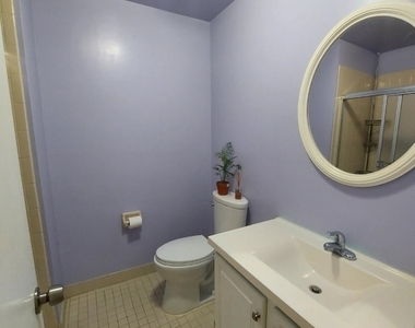 2902 Jesse Way - Photo Thumbnail 12