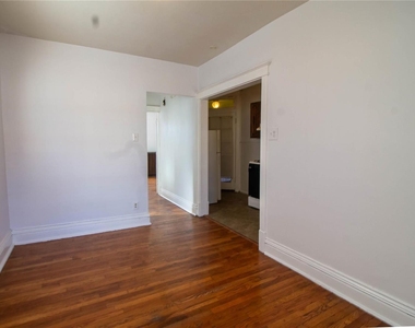 2856 Shenandoah Ave - Photo Thumbnail 2