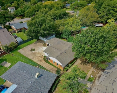 2701 Warren Circle - Photo Thumbnail 17