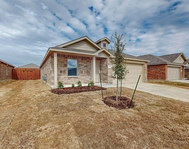 2813 Ozark Circle - Photo Thumbnail 2