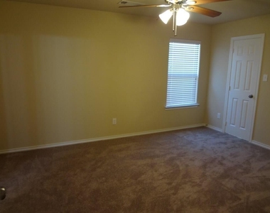 12101 Bear Mesa Court - Photo Thumbnail 5