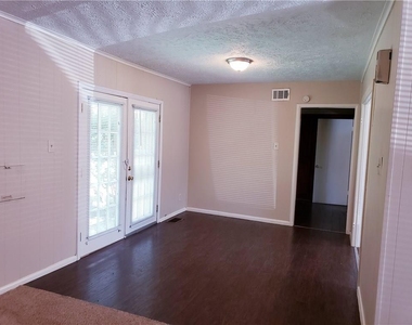 9867 Carnegie Place - Photo Thumbnail 21