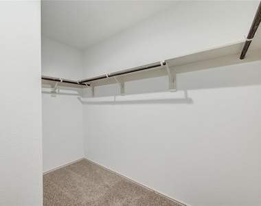 1806 Laguna Way - Photo Thumbnail 25